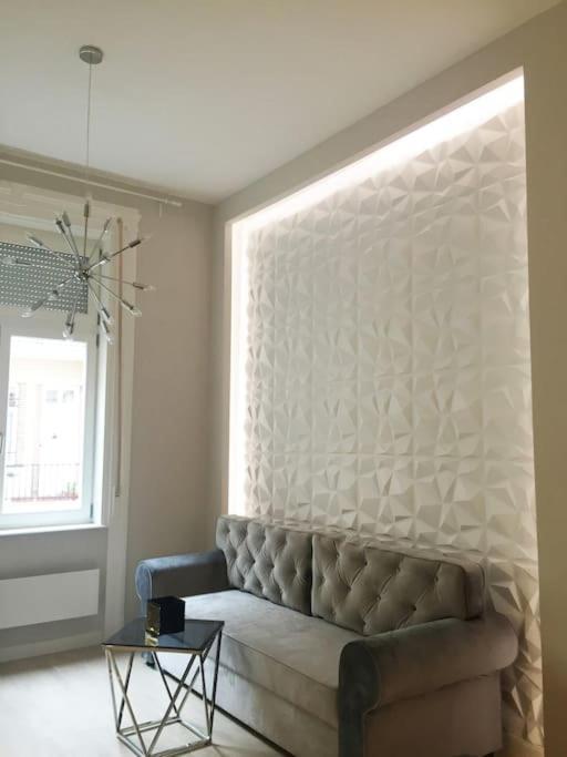 Stylish Apartment Near The River ブダペスト エクステリア 写真